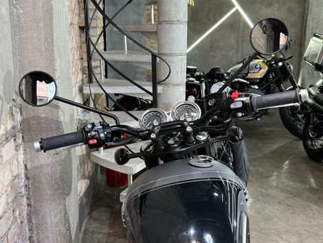 TRIUMPH BONNEVILLE T120 BLACK