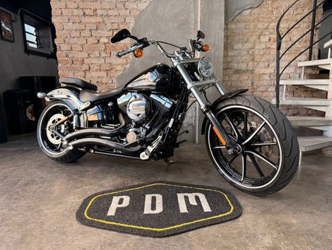 Harley SOFTAIL BREAKOUT FXSB