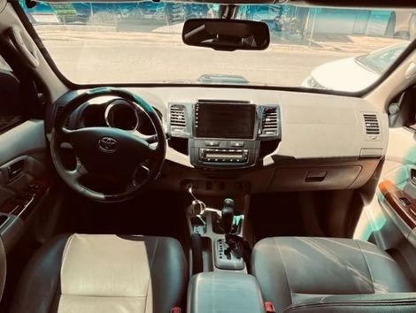 Toyota Hilux SW4 SRV D4-D 4x4 3.0 TDI Dies. Aut