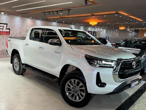 Toyota Hilux CD SRX 4x4 2.8 TDI 16V Diesel Aut.