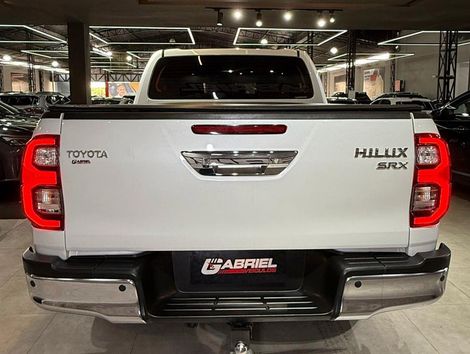 Toyota Hilux CD SRX 4x4 2.8 TDI 16V Diesel Aut.