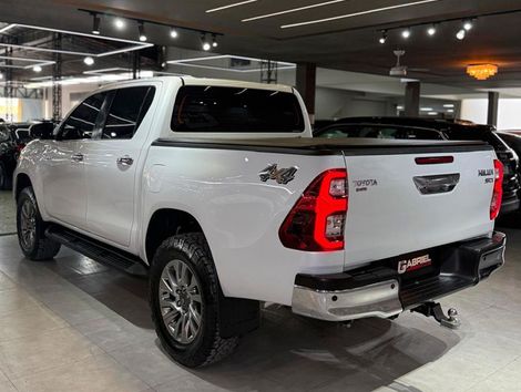 Toyota Hilux CD SRX 4x4 2.8 TDI 16V Diesel Aut.