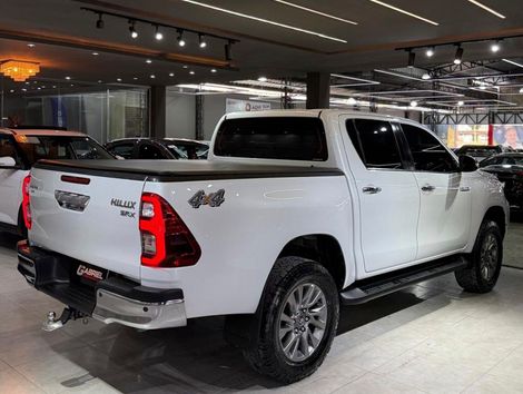 Toyota Hilux CD SRX 4x4 2.8 TDI 16V Diesel Aut.