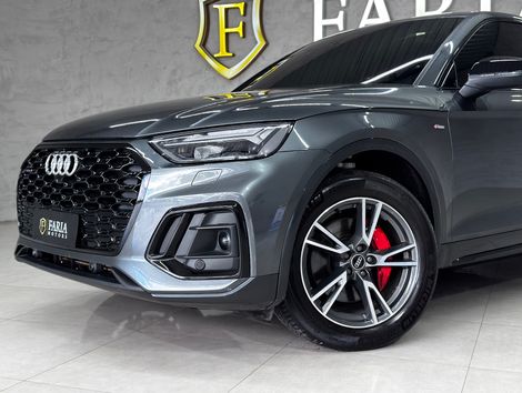 Audi Q5 SB P Black. 2.0 TFSIe S.Tr. Qt (Hib.)