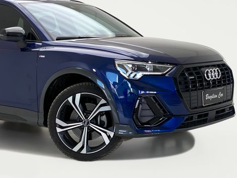 Audi Q3 Perf. Black 2.0 TFSI Tiptr. Quattro