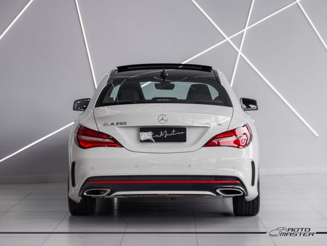 Mercedes CLA-250 Sport 4MATIC 2.0 16V 211cv Aut.