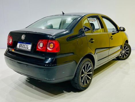VolksWagen Polo Sedan 1.6 Mi Total Flex 8V 4p