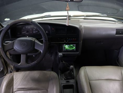 Toyota Hilux CD SR5 4x4 2.8 Diesel