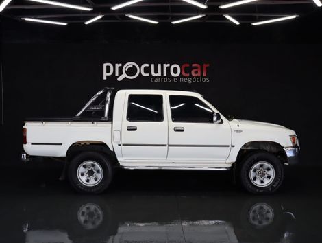 Toyota Hilux CD SR5 4x4 2.8 Diesel