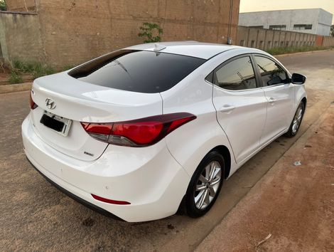 Hyundai Elantra GLS 2.0 16V Flex Aut.