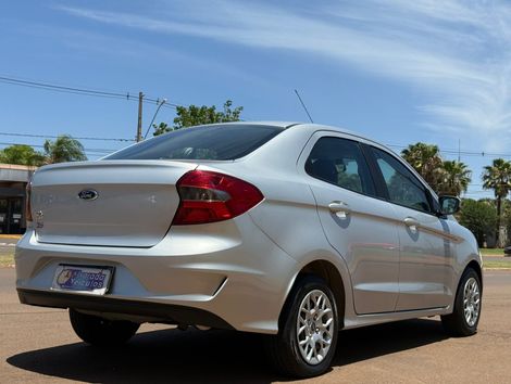 Ford Ka 1.5 Sedan SE 12V Flex 4p Mec.