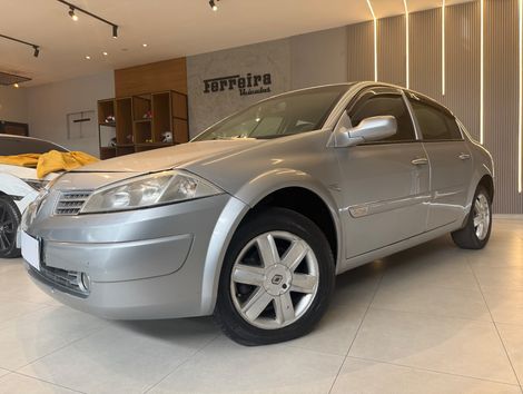 Renault Megane Sedan Dynamique 2.0 16V Aut.