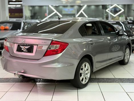 Honda Civic Sedan LXS 1.8/1.8 Flex 16V Mec. 4p