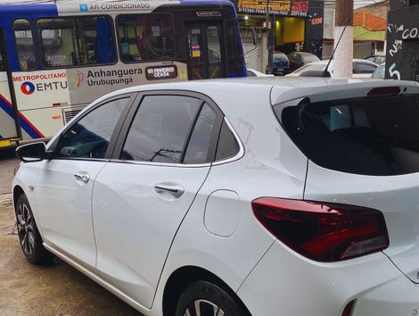 Chevrolet ONIX HATCH PREM. 1.0 12V TB Flex 5p Aut.