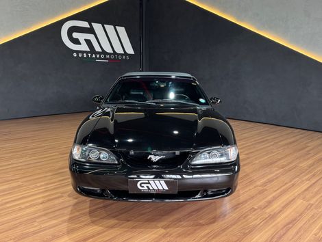 Ford Mustang GT V8 Conversível