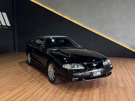 Ford Mustang GT V8 Conversível