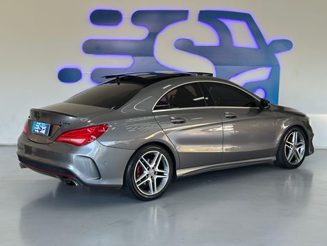Mercedes CLA-250 Sport 4MATIC 2.0 16V 211cv Aut.