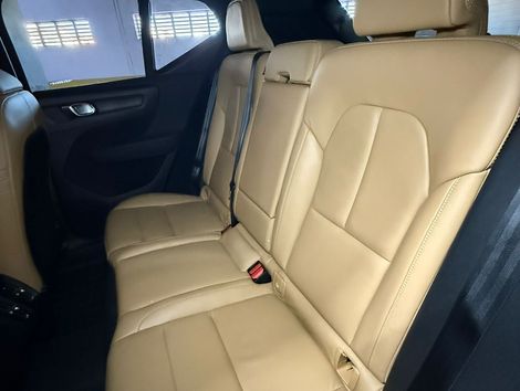 Volvo XC 40 T-5 MOMENTUM 2.0 252cv AWD