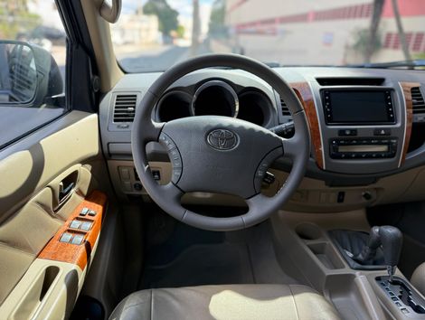 Toyota Hilux SW4 SRV 4x4 4.0 V6 24V Aut.