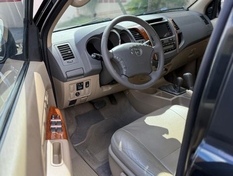 Toyota Hilux SW4 SRV 4x4 4.0 V6 24V Aut.