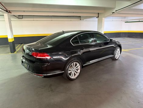 VolksWagen Passat Comfortline 2.0 TSI 220cv Tip.