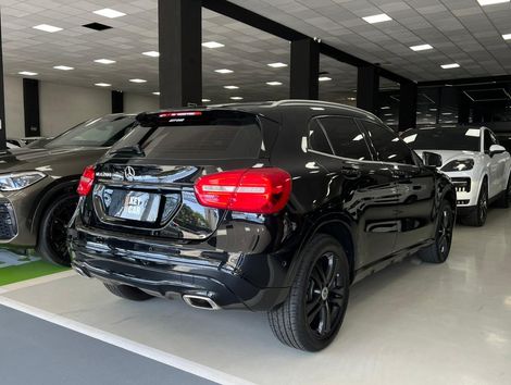 Mercedes GLA 200 Advance 1.6/1.6 TB 16V Flex Aut.