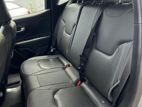 Jeep Renegade Long. T270 1.3 TB 4x2 Flex Aut.