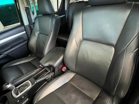 Toyota Hilux CD SRV 4x4 2.8 TDI Diesel Aut.