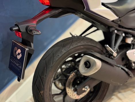 YAMAHA YZF R-3 CONNECTED 321/ABS
