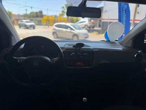 VolksWagen up! cross 1.0 TSI Total Flex 12V 5p