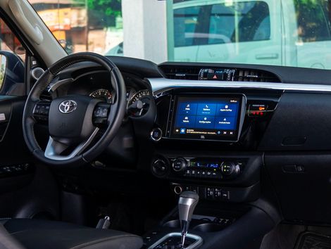 Toyota Hilux CD SRX Plus 4x4 2.8 TDI Die. Aut.