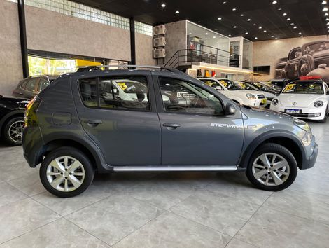 Renault SANDERO STEPWAY Hi-Flex 1.6 16V 5p Aut.