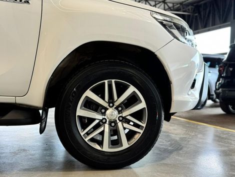 Toyota Hilux CD SRX 4x4 2.8 TDI 16V Diesel Aut.