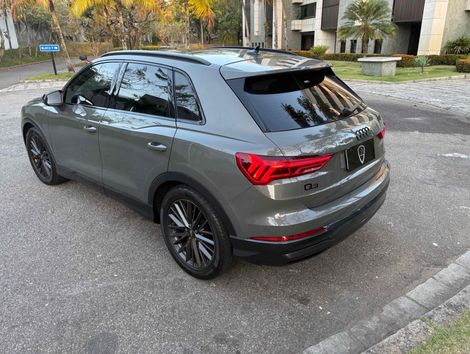 Audi Q3 Black Ed. 1.4 TFSI Flex/Black S-tron.