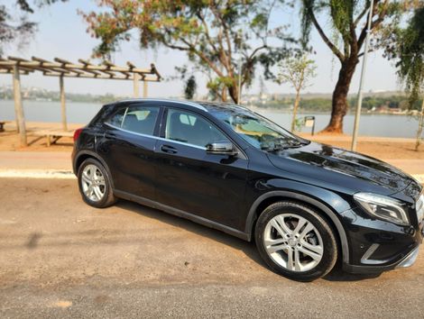 Mercedes GLA 250 Sport 2.0 TB 16V 4x2  211cv Aut.
