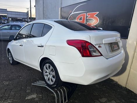 Nissan VERSA SV 1.6 16V Flex Fuel 4p Mec.