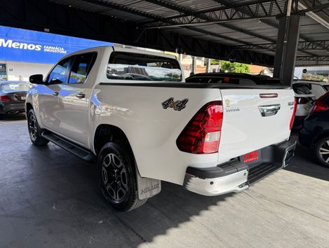 Toyota Hilux CD SRV 4x4 2.8 TDI Diesel Aut.