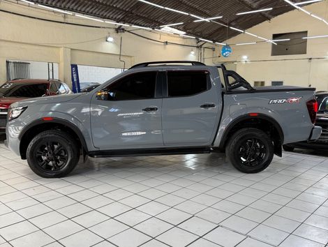 Nissan Frontier PRO4X CD 4x4 2.3 Bi-TB Die. Aut