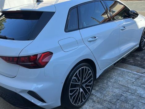 Audi A3 Sportb. Performance Black 2.0 S-tron.
