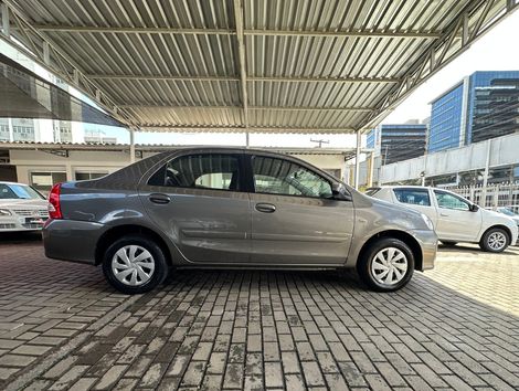 Toyota ETIOS XS Sedan1.5 Flex 16V 4p Mec.