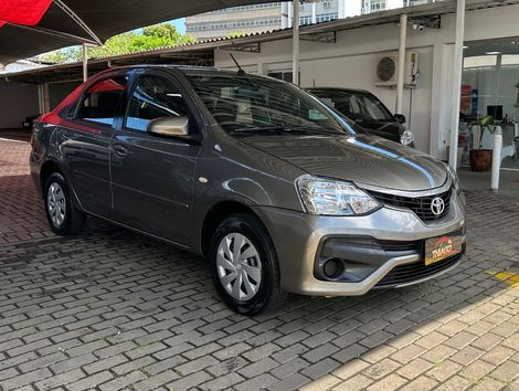 Toyota ETIOS XS Sedan1.5 Flex 16V 4p Mec.