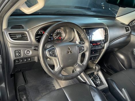 Mitsubishi L200 Triton Sport HPE-S 2.4 CD Dies. Aut