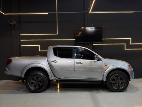 Mitsubishi L200 Triton HPE 3.2 CD TB Int.Diesel Aut
