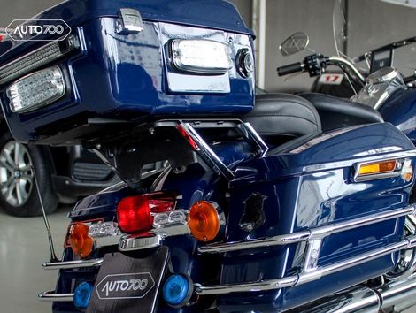 Harley ROAD KING CLASSIC  FLHRC/ CUSTOM FLHRSI