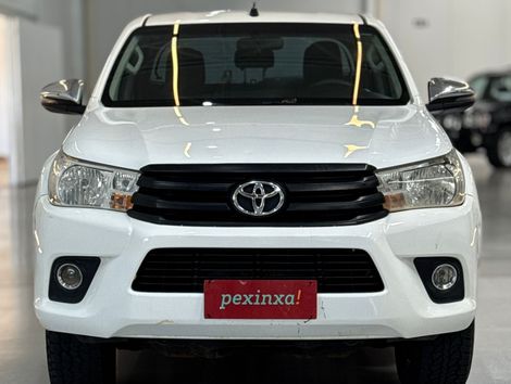 Toyota Hilux CD 4x4 2.8 Diesel Mec.