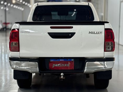 Toyota Hilux CD 4x4 2.8 Diesel Mec.