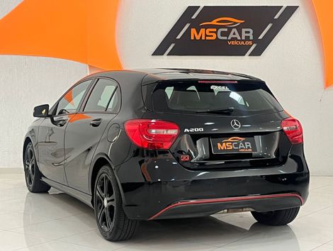 Mercedes Classe A 200 1.6 TB 16V Style 156cv Aut.