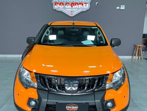 Mitsubishi L200 Triton Savana 2.4 4x4 Die. Aut.