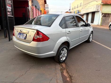 Ford Fiesta Sedan 1.0 8V Flex 4p