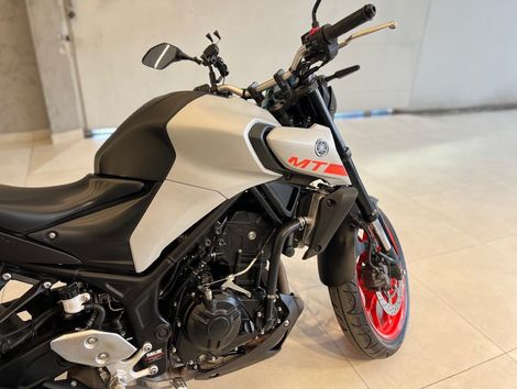 YAMAHA MT-03 321/ABS
